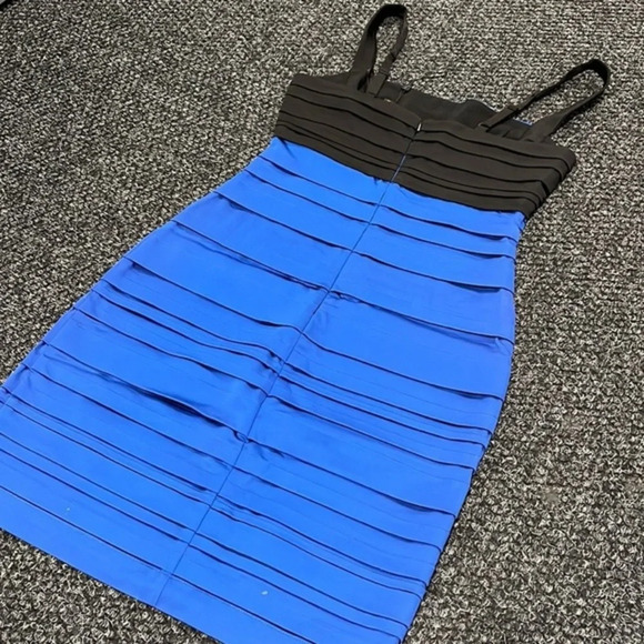 NWT BCBG Navy Blue Colorblock Dress NEW - Picture 6 of 7